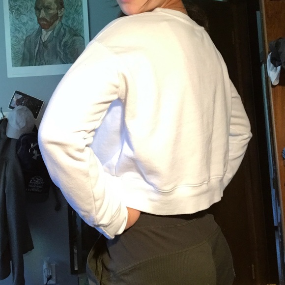 White Crop Sweater - Picture 3 of 4